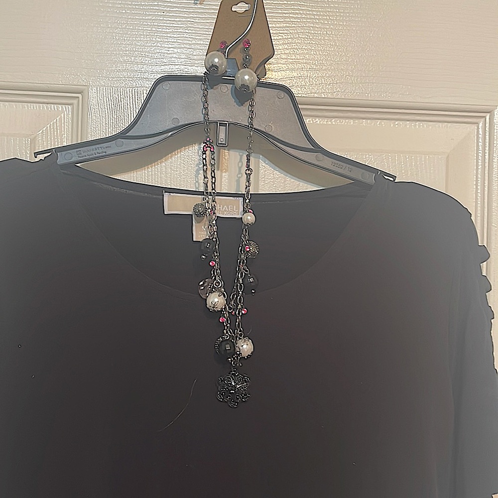 black/white/pink pearl necklace and earring set